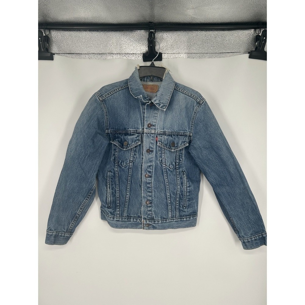 Levi's Denim Trucker Jacket Men's Size 40 Blue Distressed Collared Vintage 90s